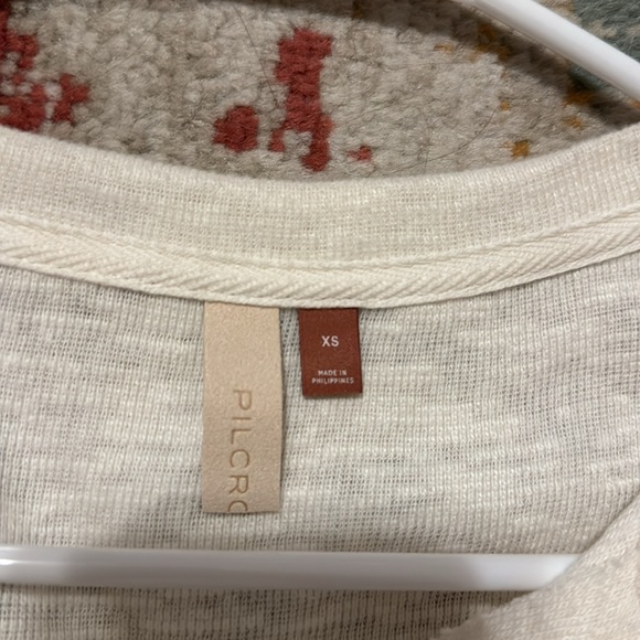 Anthropologie Pilcro brand XS long sleeve cream shirt - Picture 2 of 4